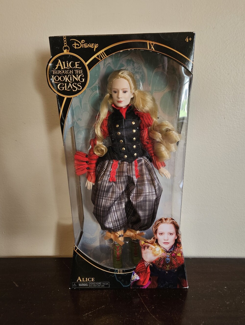 2016 JAKKS Disney Alice Through The Looking Glass Doll New in Damaged Box